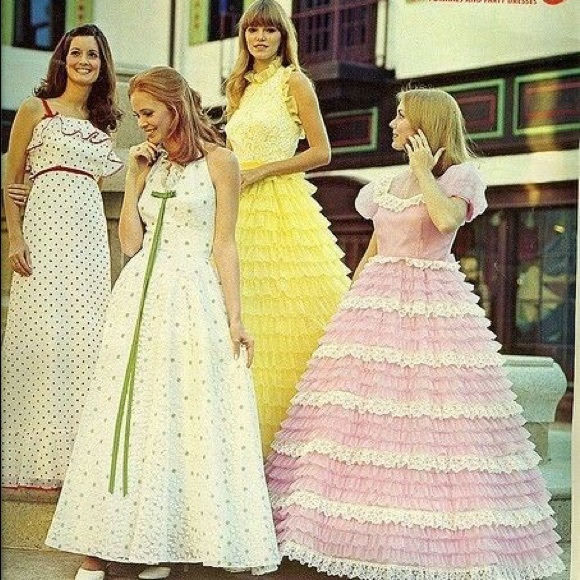 Nadine Vintage 97s Lace Prom Dress 